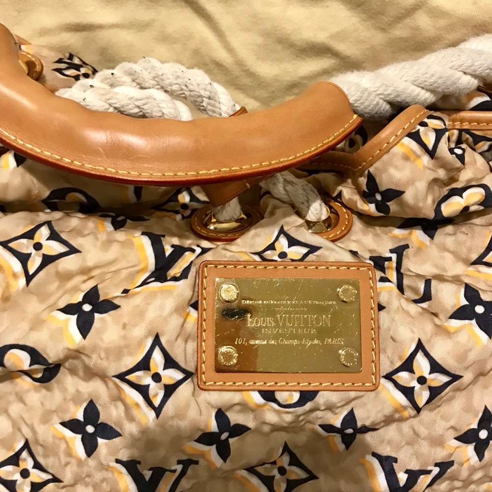 LOUIS VUITTON Limited Edition Sandy Monogram Bag 🔥 - Picture 4 of 10